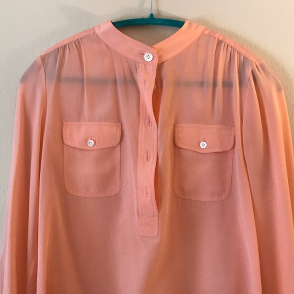 Beautiful coral silk top - Picture 4 of 6